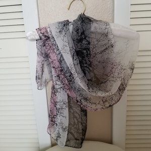 Multi-color print scarf
